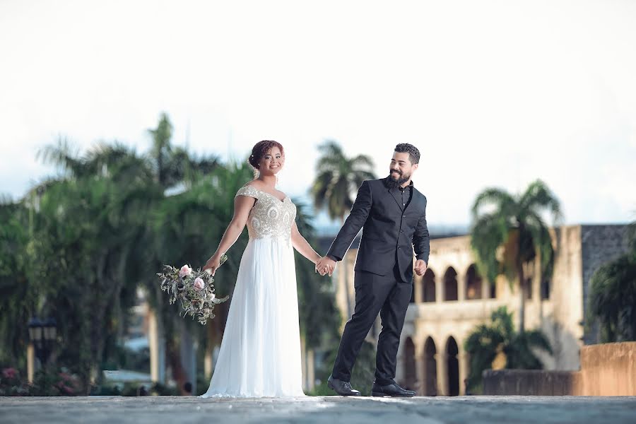 Wedding photographer Yaser Pérez (yaserperez). Photo of 19 November 2021