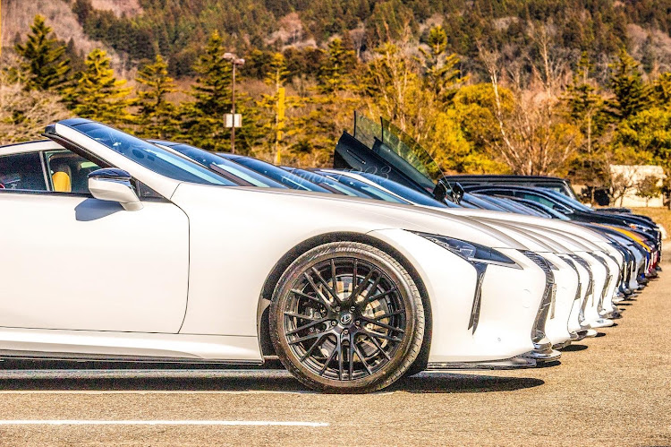 LSのLC500・LC500convertible・ほぼLC・LSは私だけに関するカスタム事例の投稿画像2枚目