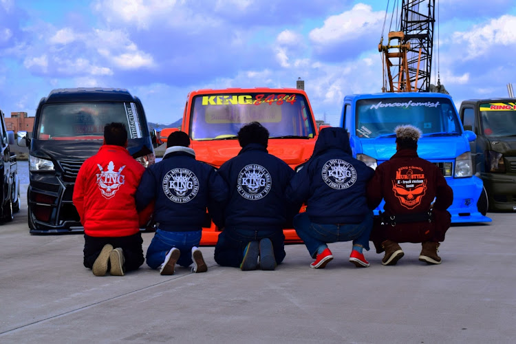ハイゼットトラックのKINGFAMILY・コラボ撮影・絆・仲間・楽しいに関するカスタム事例の投稿画像1枚目