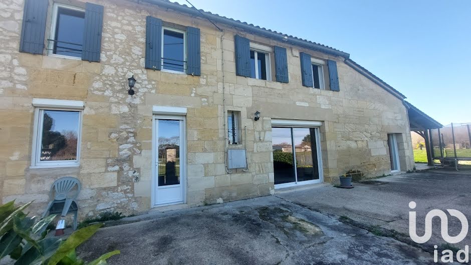 Vente maison 5 pièces 250 m² à Flaujagues (33350), 250 000 €