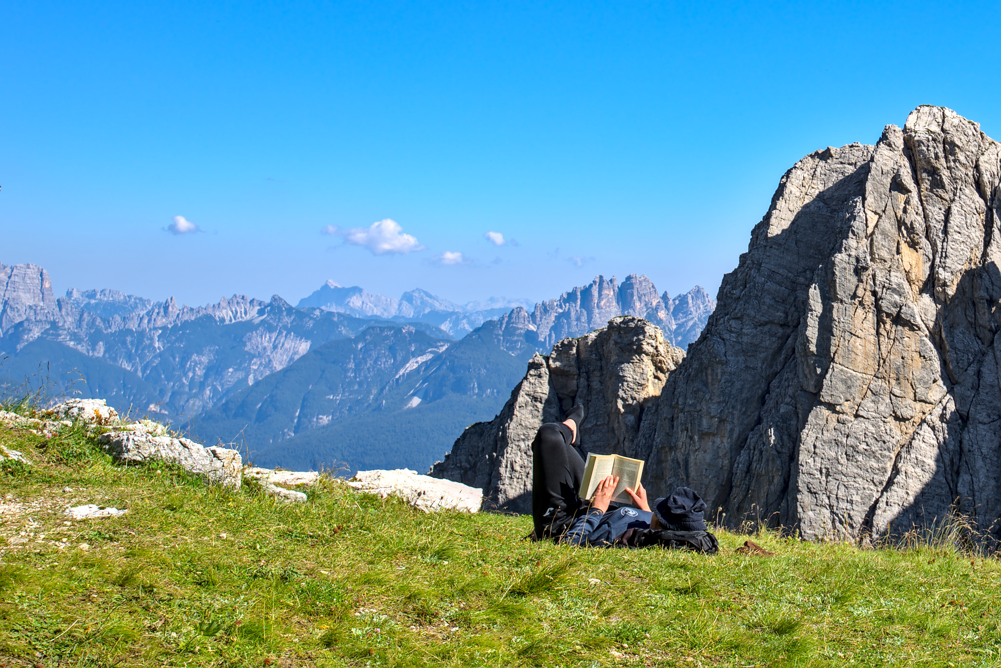 Un libro, il cielo e le Dolomiti di mtre