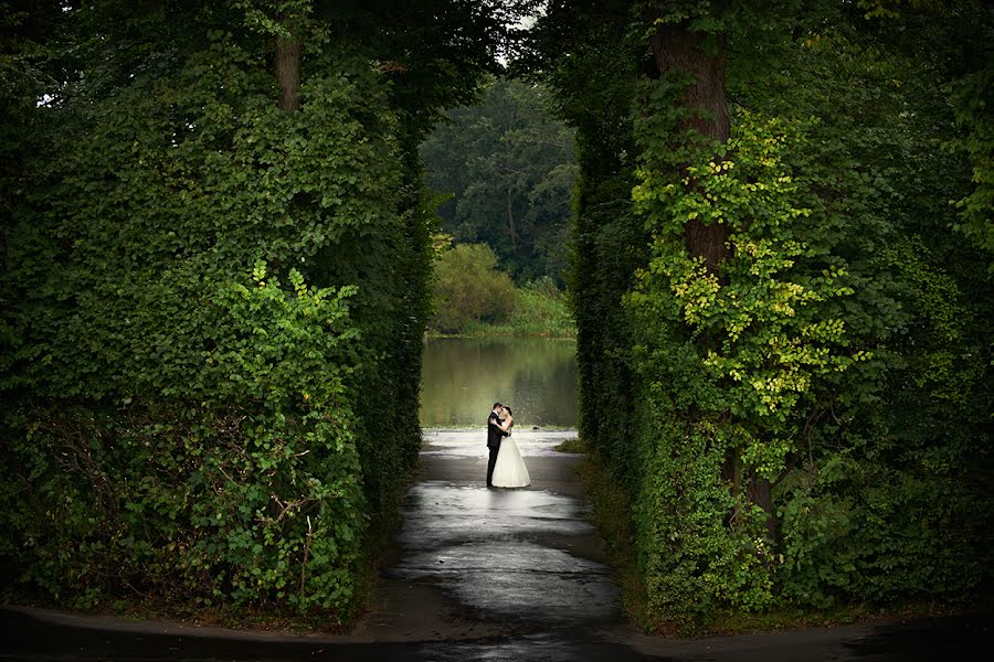 Fotografo di matrimoni Marcin Wróbel (marcinwrbel). Foto del 27 novembre 2015