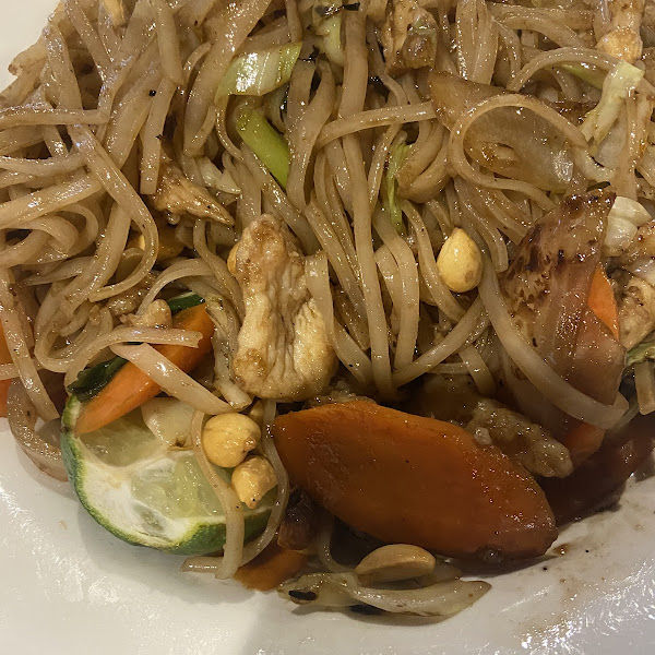 Chicken Pad Thai