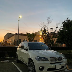 X5 E70