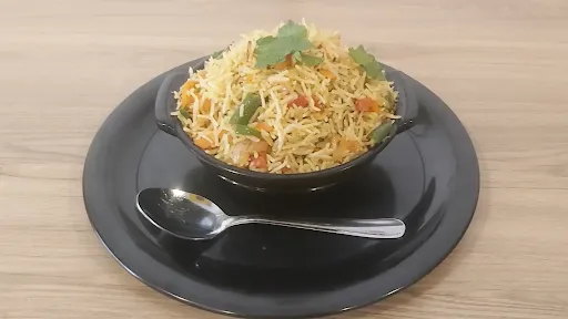 Veg Tawa Pulao (complimentary Raitha)