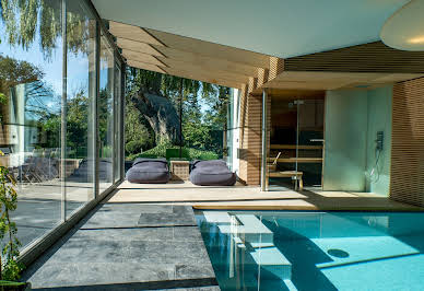 Villa with pool 13