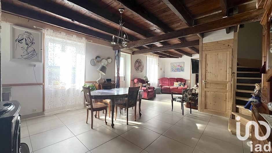 Vente maison 6 pièces 135 m² à Lestards (19170), 220 000 €