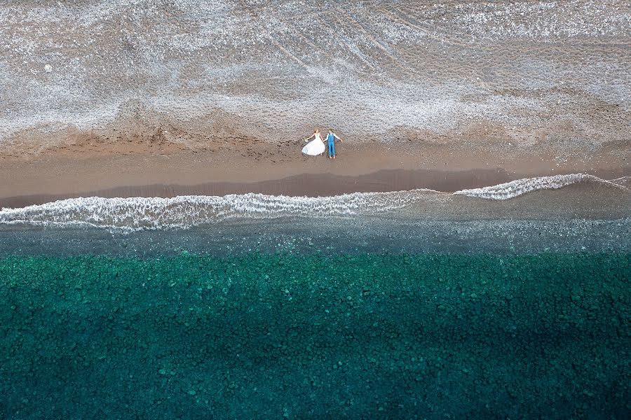 Fotógrafo de casamento Aris Kostemyakis (aristaphoto). Foto de 17 de julho 2021