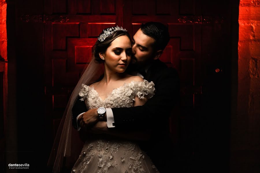Bryllupsfotograf Dante Sevilla (dantesevilla). Bilde av 24 oktober 2019