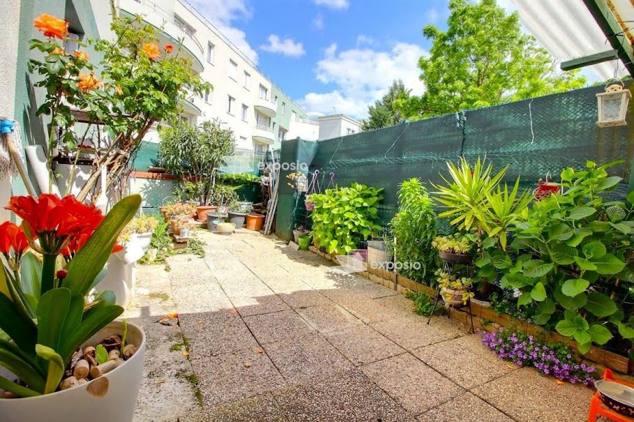 Vente appartement 4 pièces 73 m² à Évry-Courcouronnes (91000), 171 000 €