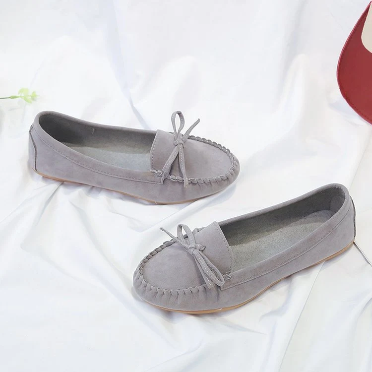 Chaussures Plates Décontractées en Daim avec Nœud pour Femme. Confortables et élégantes, idéales pour un look décontracté au quotidien.