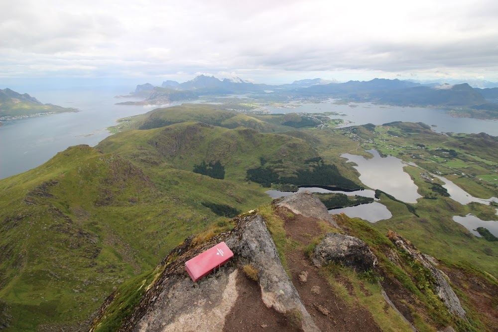 Каникулы троллей на островах Senja, Vesteralen и Lofoten в августе 2018