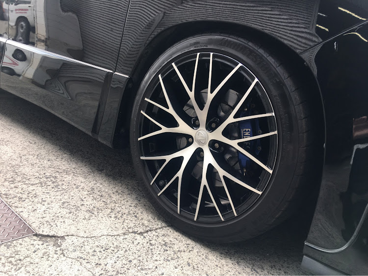アルファードの洗車・ホイール・インパル・コクピット大泉に関するカスタム事例の投稿画像2枚目