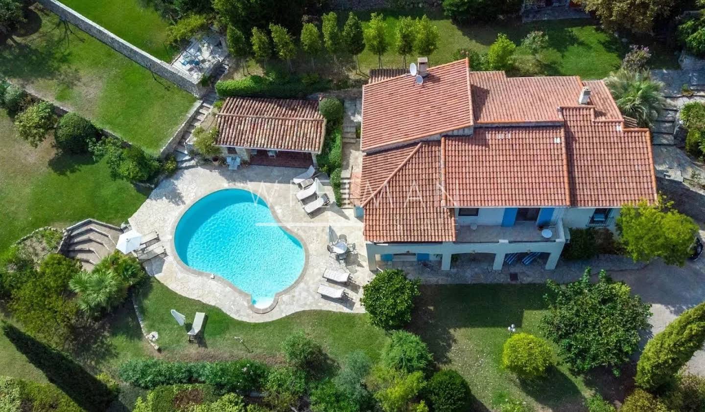 Villa with pool and terrace Bargemon