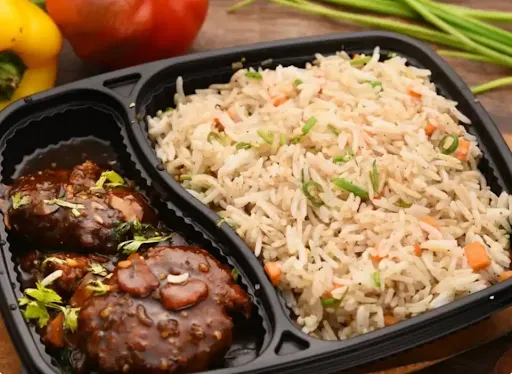 Choice Of Fried Rice [300 Grams] With Veg Manchurian [4 Pieces]
