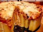 cheese stuffed rigatoni pasta bake was pinched from <a href="http://comfortablefood.com/cheesy-rigatoni-pasta-bake/" target="_blank">comfortablefood.com.</a>