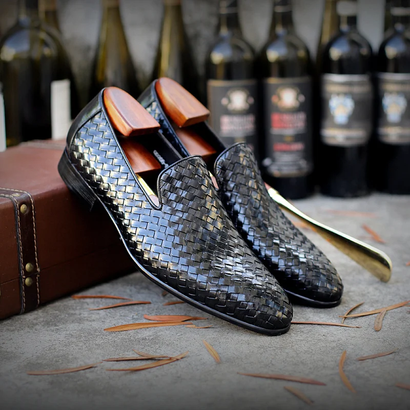 Scarpe in pelle intrecciata di vacchetta da uomo Calzature business Eleganza e comfort per l'uomo d'affari. Qualità superiore.