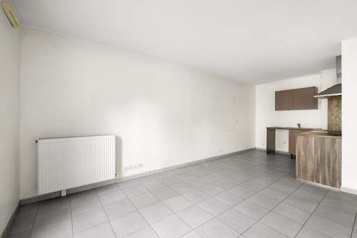 Apartment 5