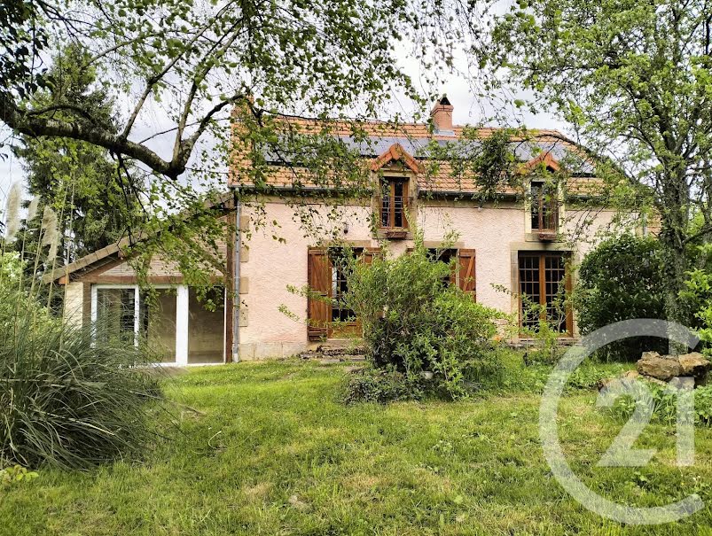 Vente maison 7 pièces 131.68 m² à Champvert (58300), 158 990 €