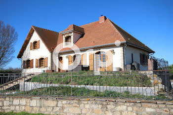 maison à Sauxillanges (63)