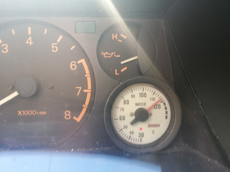 スタリオンの秋田県・ハチマル・旧車・大森メーター・水温センサー修理に関するカスタム事例の投稿画像1枚目