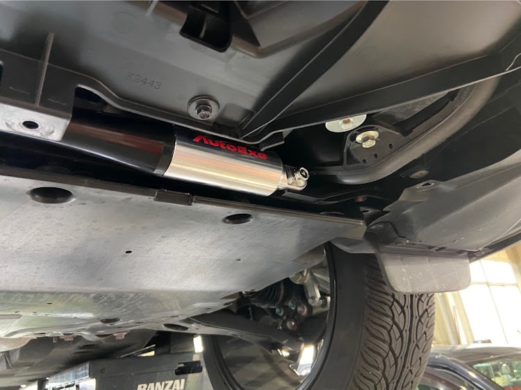 CX-5の12ヵ月点検・パーツ取り付け・MCB・Exeパーツ・パーツ交換楽しみに関するカスタム事例の投稿画像3枚目