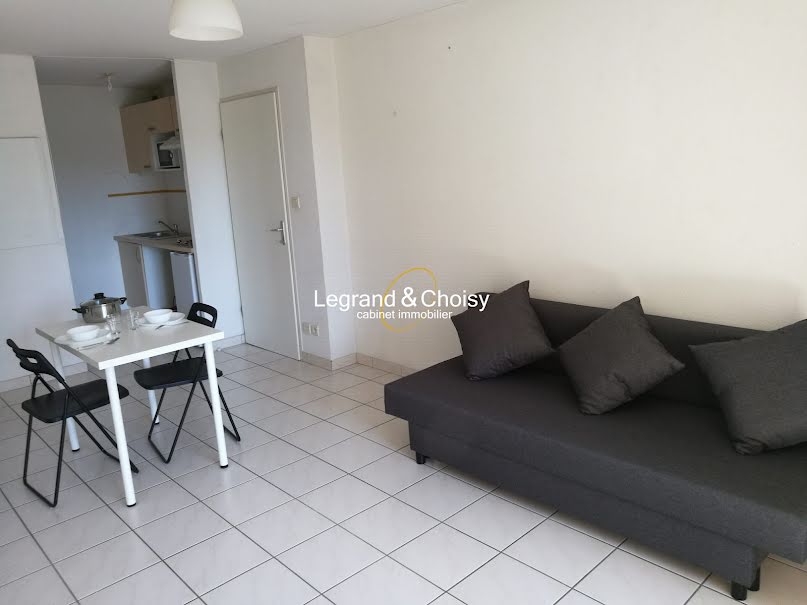 Location meublée appartement 2 pièces 40 m² à Agen (47000), 490 €