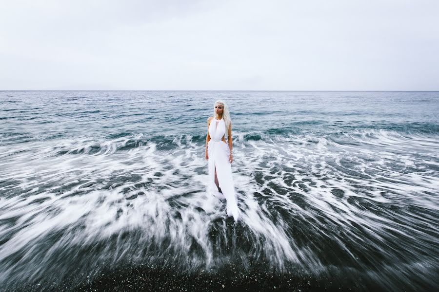 Fotógrafo de casamento Tatyana Cvetkova (cvphoto). Foto de 20 de junho 2015