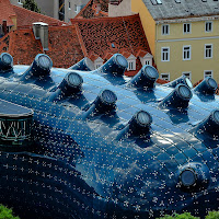 Kunsthaus Graz visto dalla cima dello Schloßberg di 