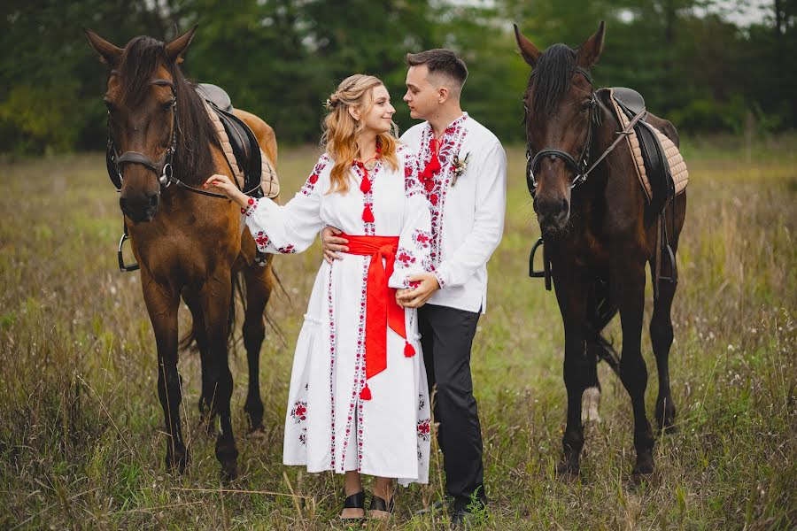 Fotógrafo de casamento Stanislav Sysoev (sysoevphoto). Foto de 22 de agosto 2022