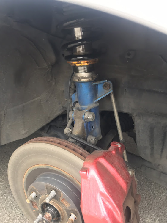 アルファードのDIY・車高調整に関するカスタム事例の投稿画像2枚目