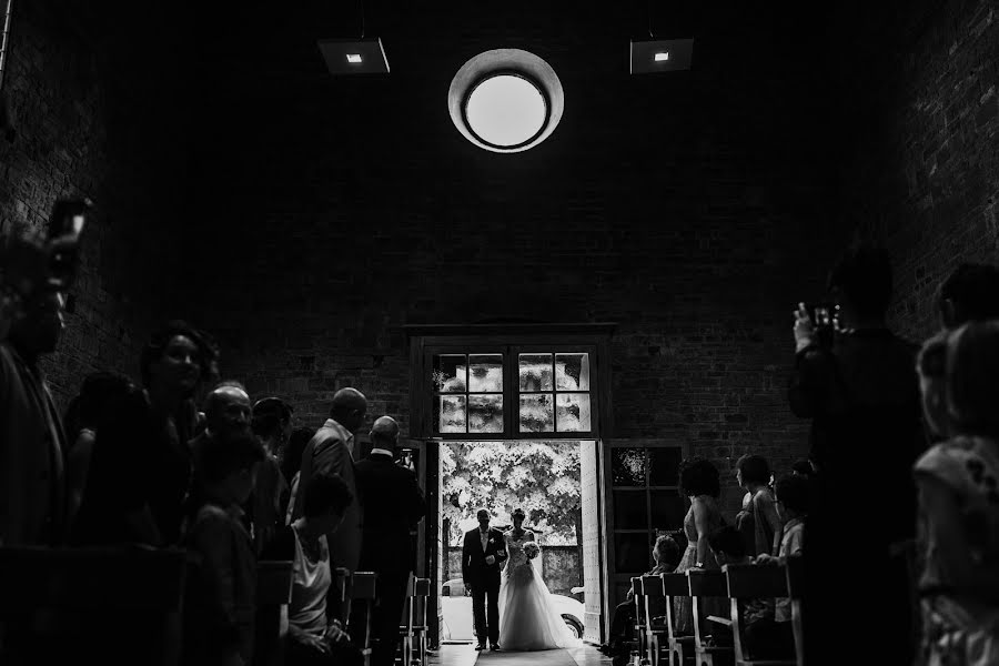 Fotógrafo de casamento Alessandro Morbidelli (moko). Foto de 23 de outubro 2019