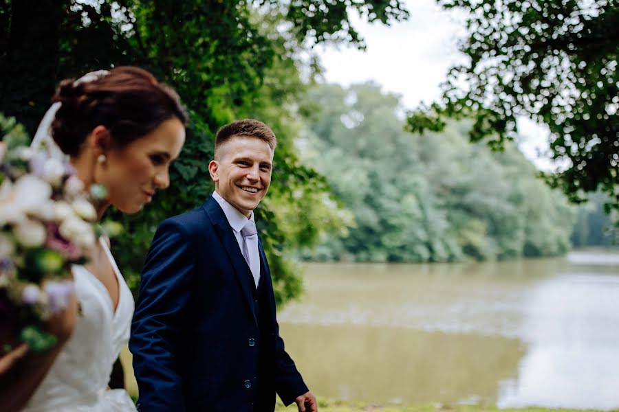 Fotógrafo de bodas Attila Ancsin (feherlovon). Foto del 7 de junio 2022