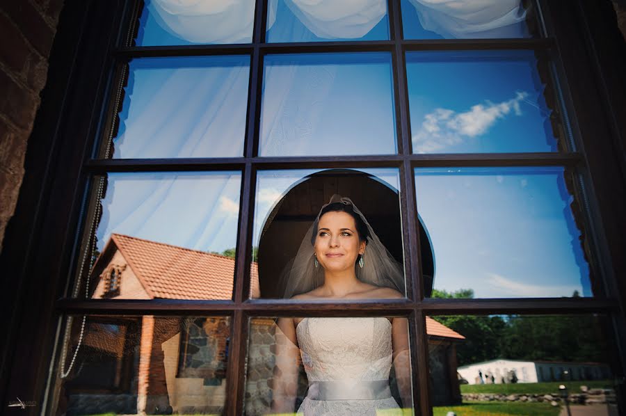 Wedding photographer Aleksandr Lobach (lobach). Photo of 9 June 2015