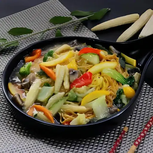 Veg Pan Fried Noodles