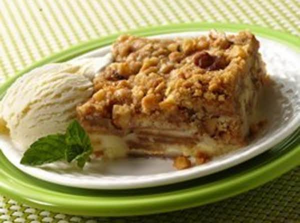 Impossibly Easy French Apple Dessert Squares_image