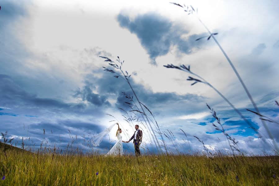 Fotografo di matrimoni Ciprian Grigorescu (cipriangrigores). Foto del 2 agosto 2018