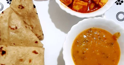 Dal Fry +4butter Roti