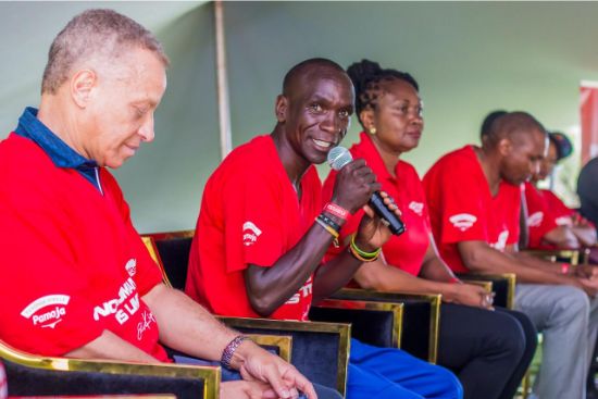 Eliud Kipchoge gives a speech.