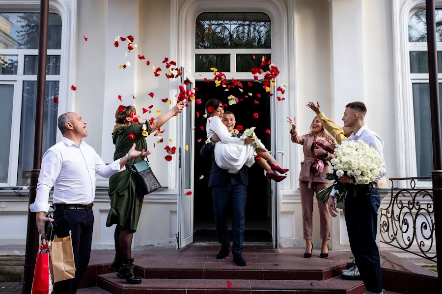 Hääkuvaaja Yuriy Matveev (matveevphoto). Kuva otettu 14. maaliskuuta 2022