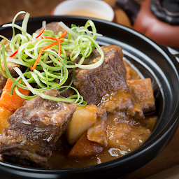 Braised Short Ribs 紅燴牛肋排