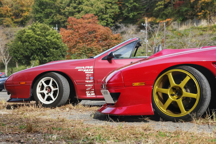 RX-7のサバンナRX-7カブリオレミーティング・カブミ・High-Drived・FC3Cに関するカスタム事例の投稿画像1枚目