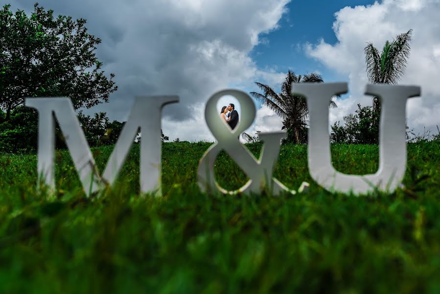 Fotógrafo de bodas Leo Marino (leomarinodvmh819). Foto del 18 de mayo 2020