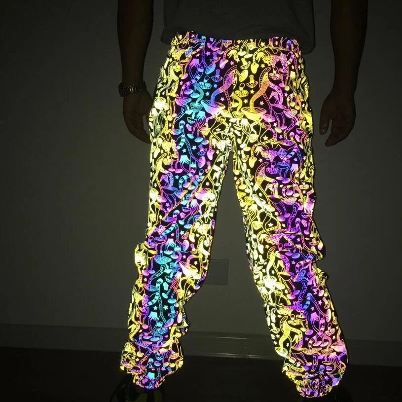 Calças esportivas casuais luminosas, perfeitas para atividades físicas e uso diário, design moderno e alta visibilidade noturna.