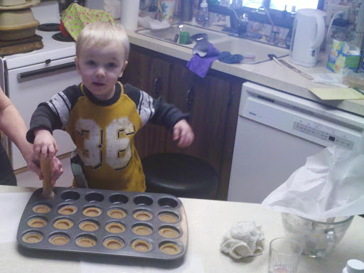 G-Son Liam Bakin' his little heart out!