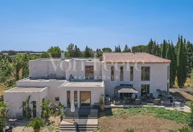 Maison avec piscine et terrasse 3