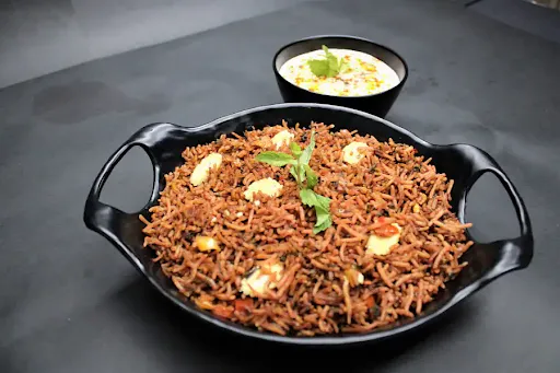 Veg Tawa Rangeela Pulao