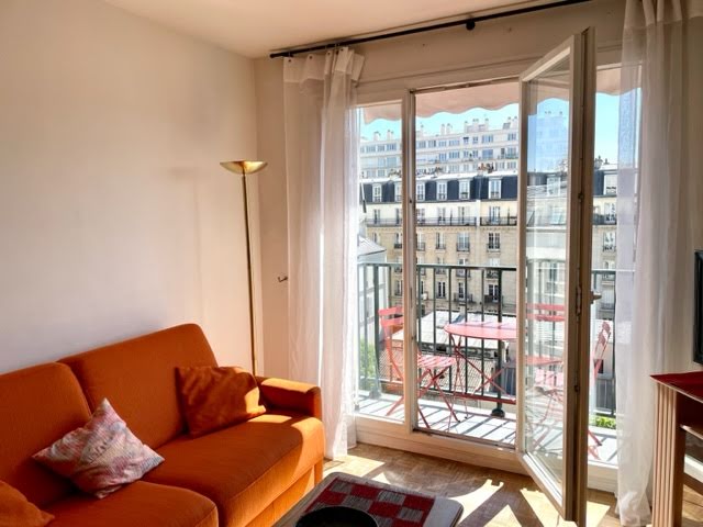 Location meublée appartement 1 pièce 31 m² à Paris 15ème (75015), 1 300 €