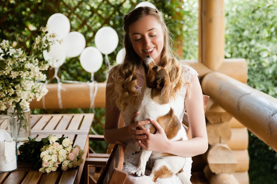 Fotografo di matrimoni Aleksandra Kharlamova (akharlamova). Foto del 5 agosto 2017