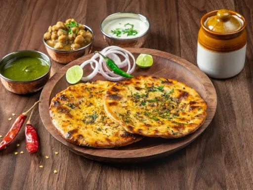 Amritsari Mooli Kulcha